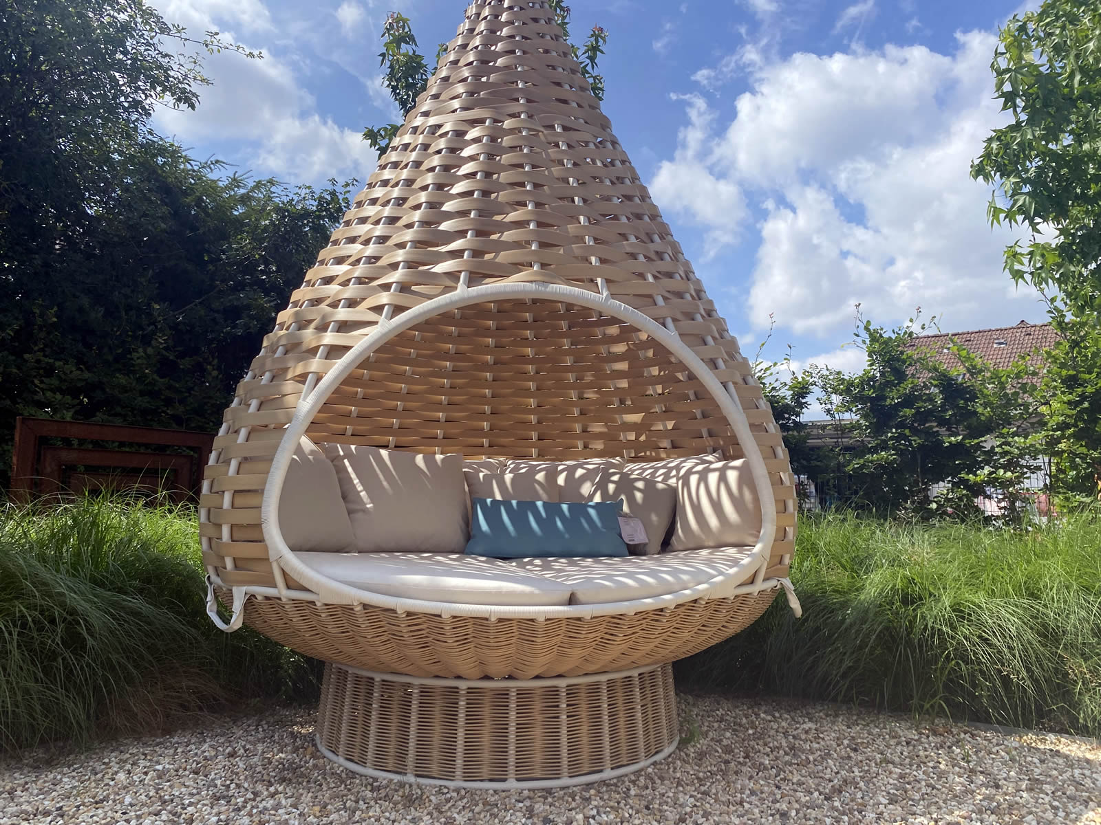 Gartenlounger Nestrest 16570 Ausstellungsstück