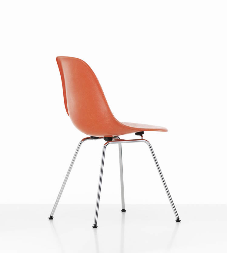 Eames Fiberglass Chair DSX