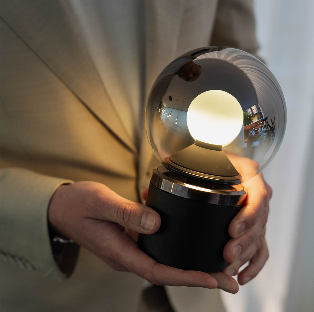 Luna pura LED Akku Tischleuchte