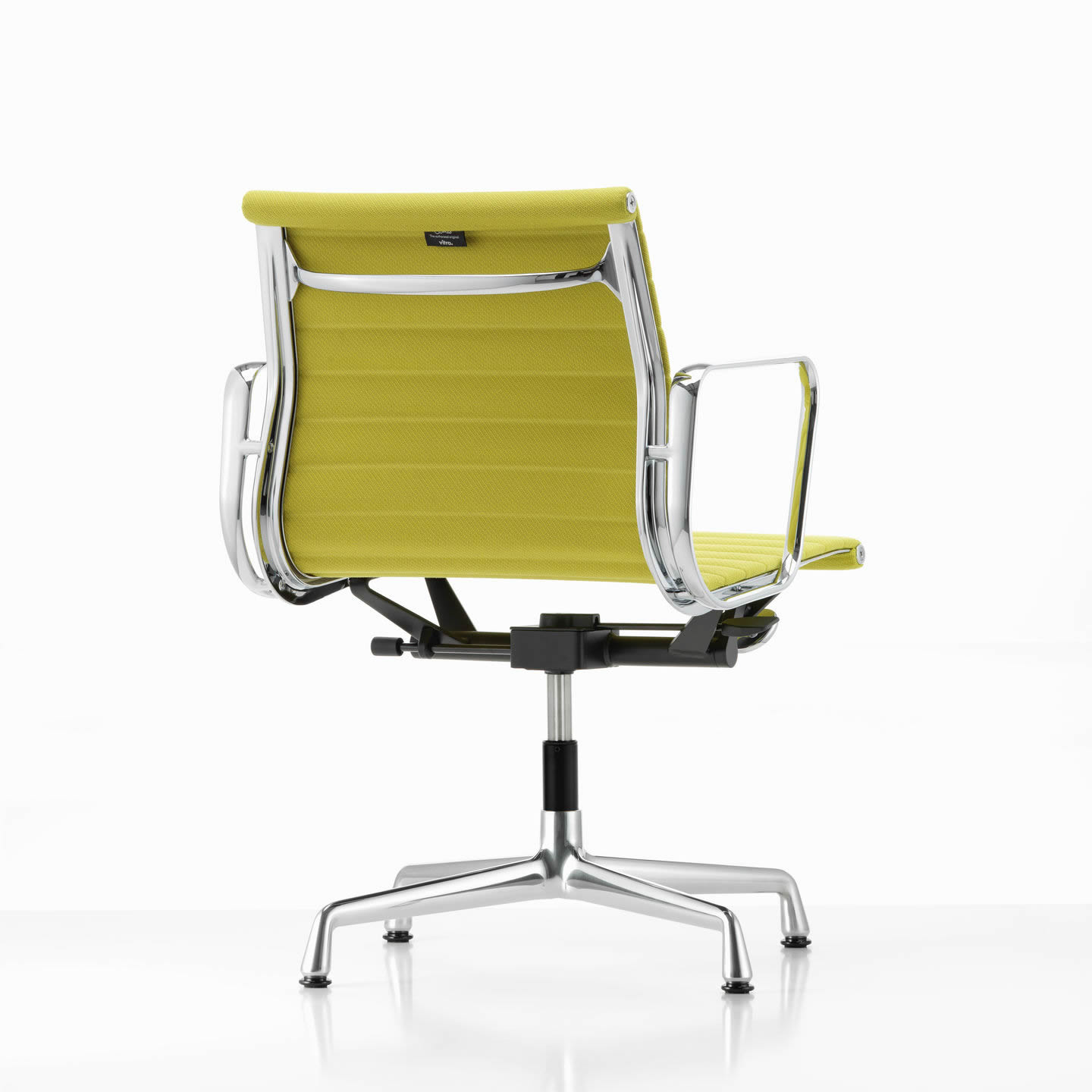 Aluminium Chair EA 131