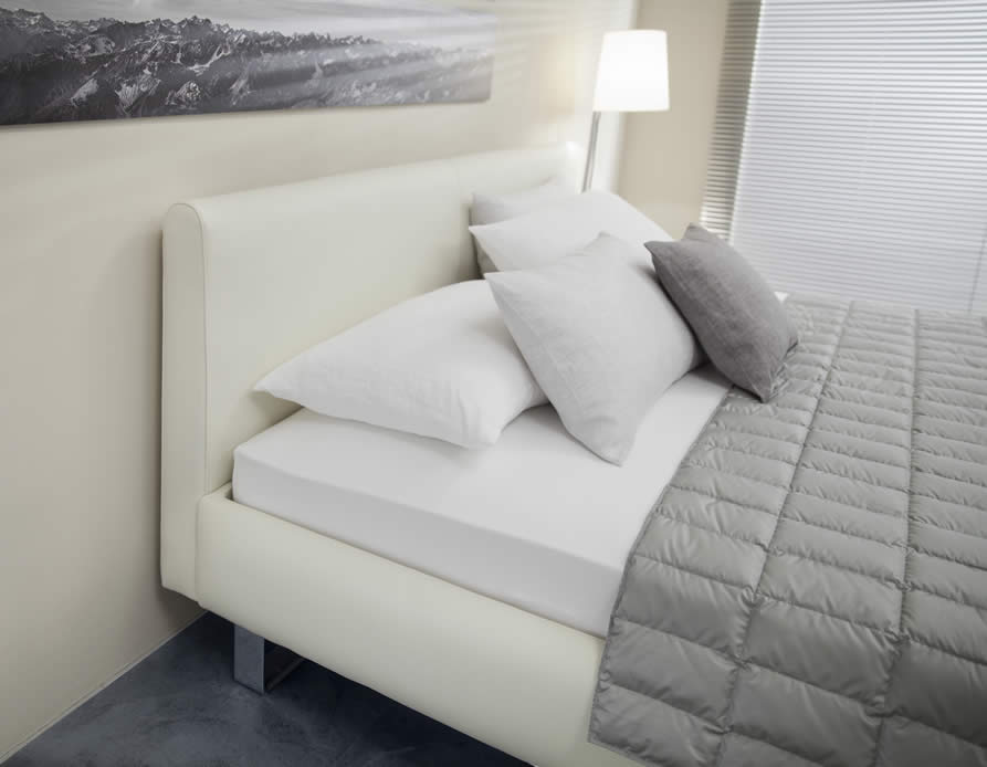 Polsterbett Plaisir mit Matratzen und Lattenrahmen