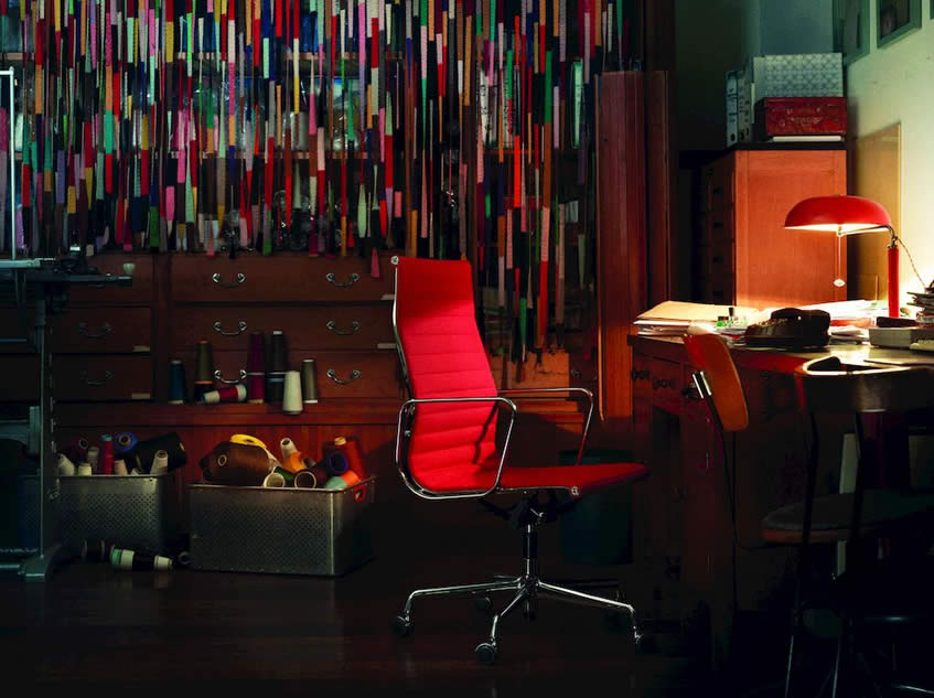 Aluminium Chair EA 119 Leder Premium F