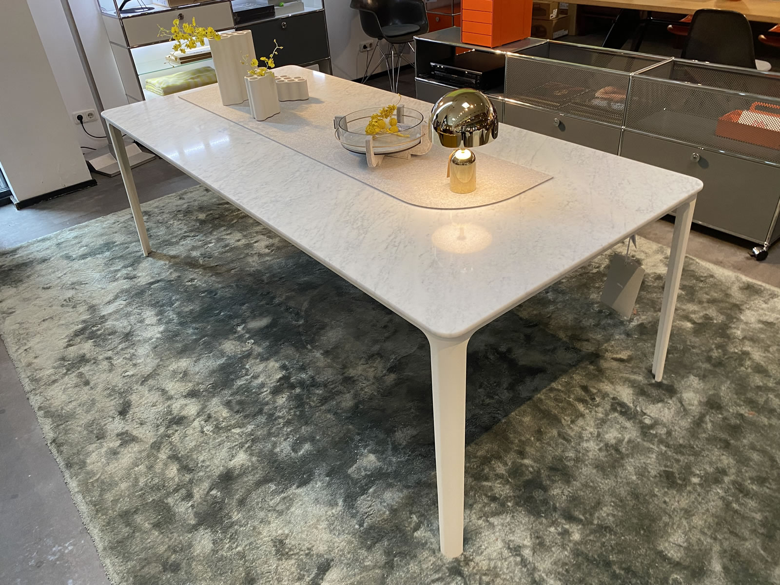 Esstisch Plate Dining 17614 Ausstellungsstück