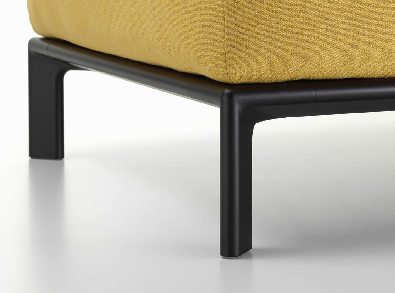 Anagram Sofa Set