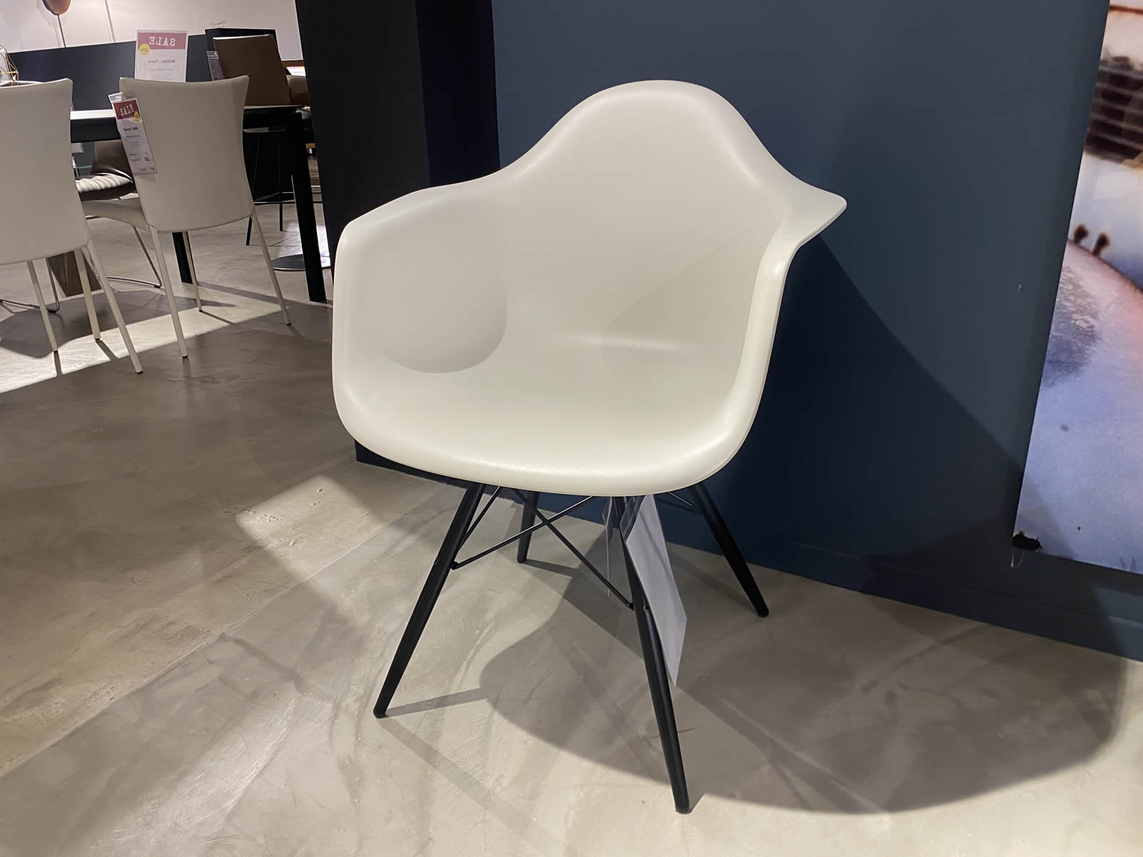 Eames Armchair DAW 10360 Ausstellungsstück