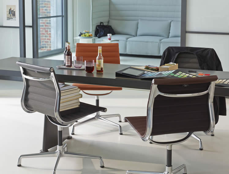 Aluminium Chair EA 101