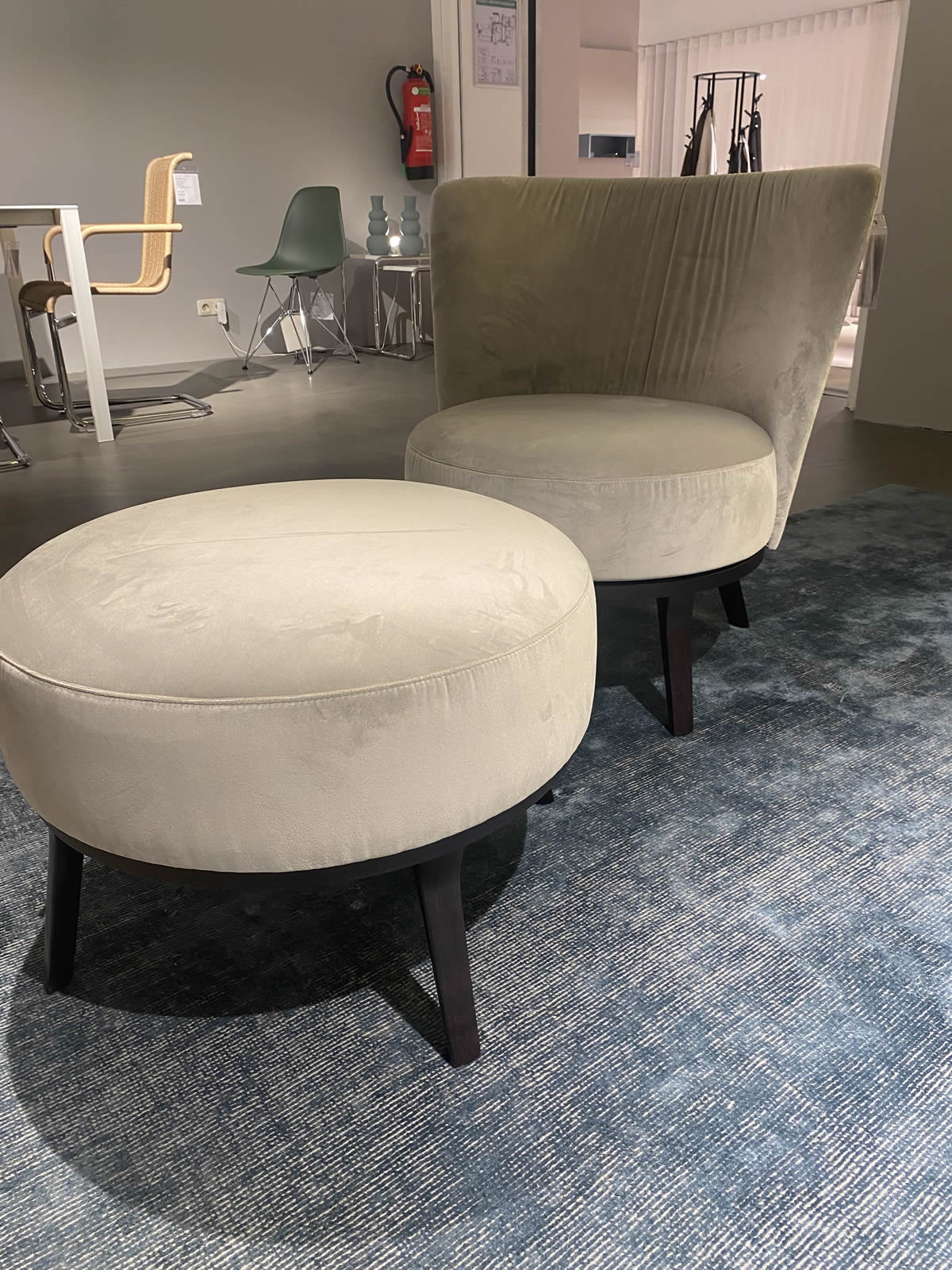 Sessel Polo Cocktail mit Hocker 14770 14771 Ausstellungsstück