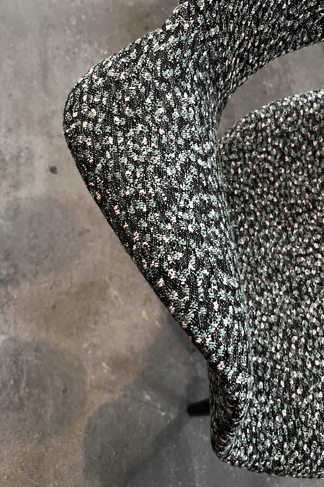 Stuhl Organic Conference 17111 Ausstellungsstück