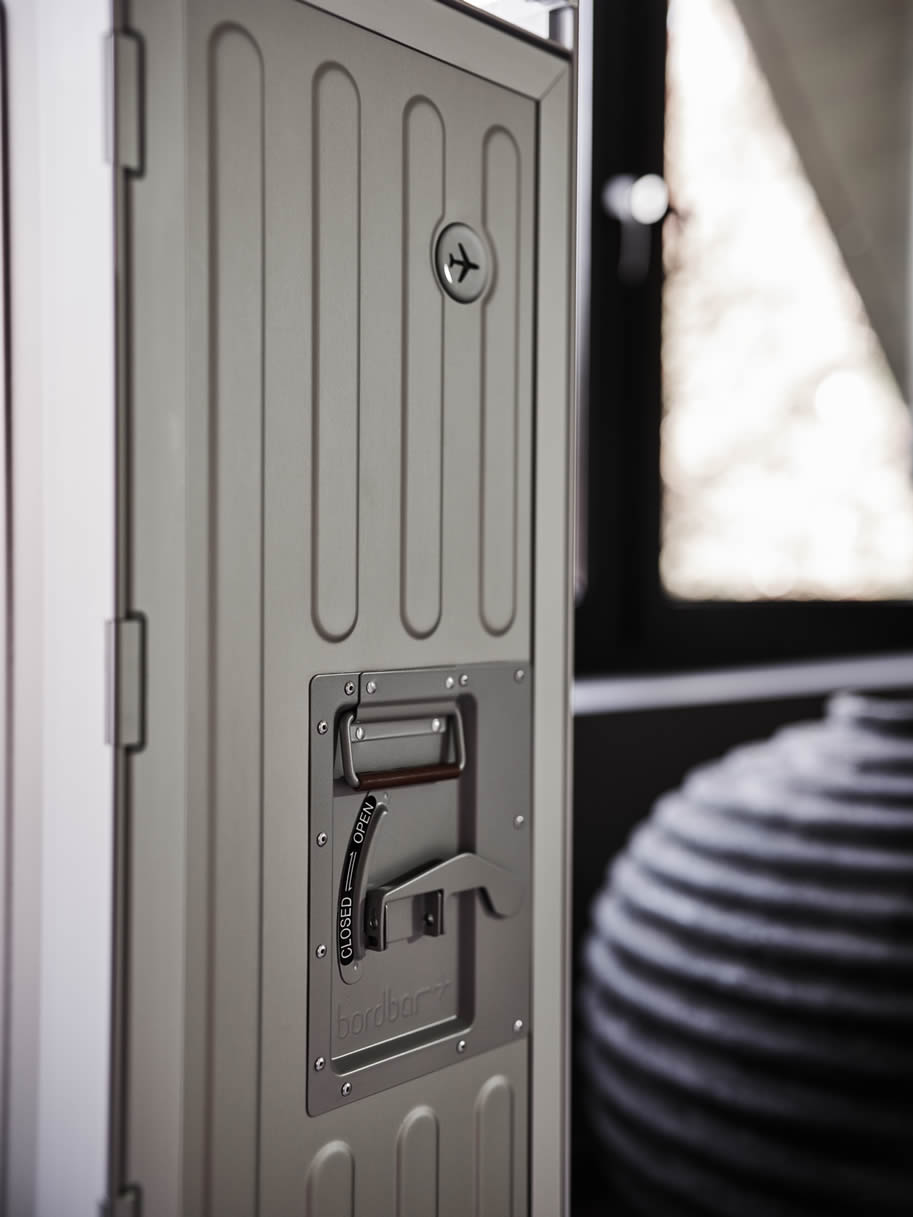 Voyager mit Entry Equipment Set