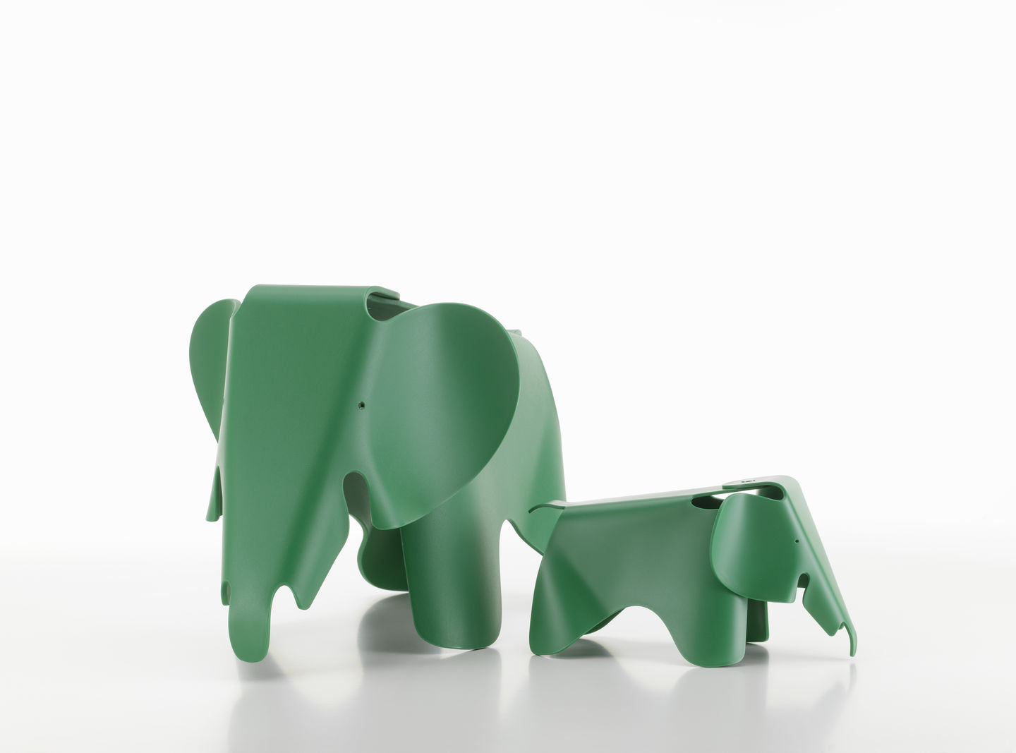 Eames Elephant RE