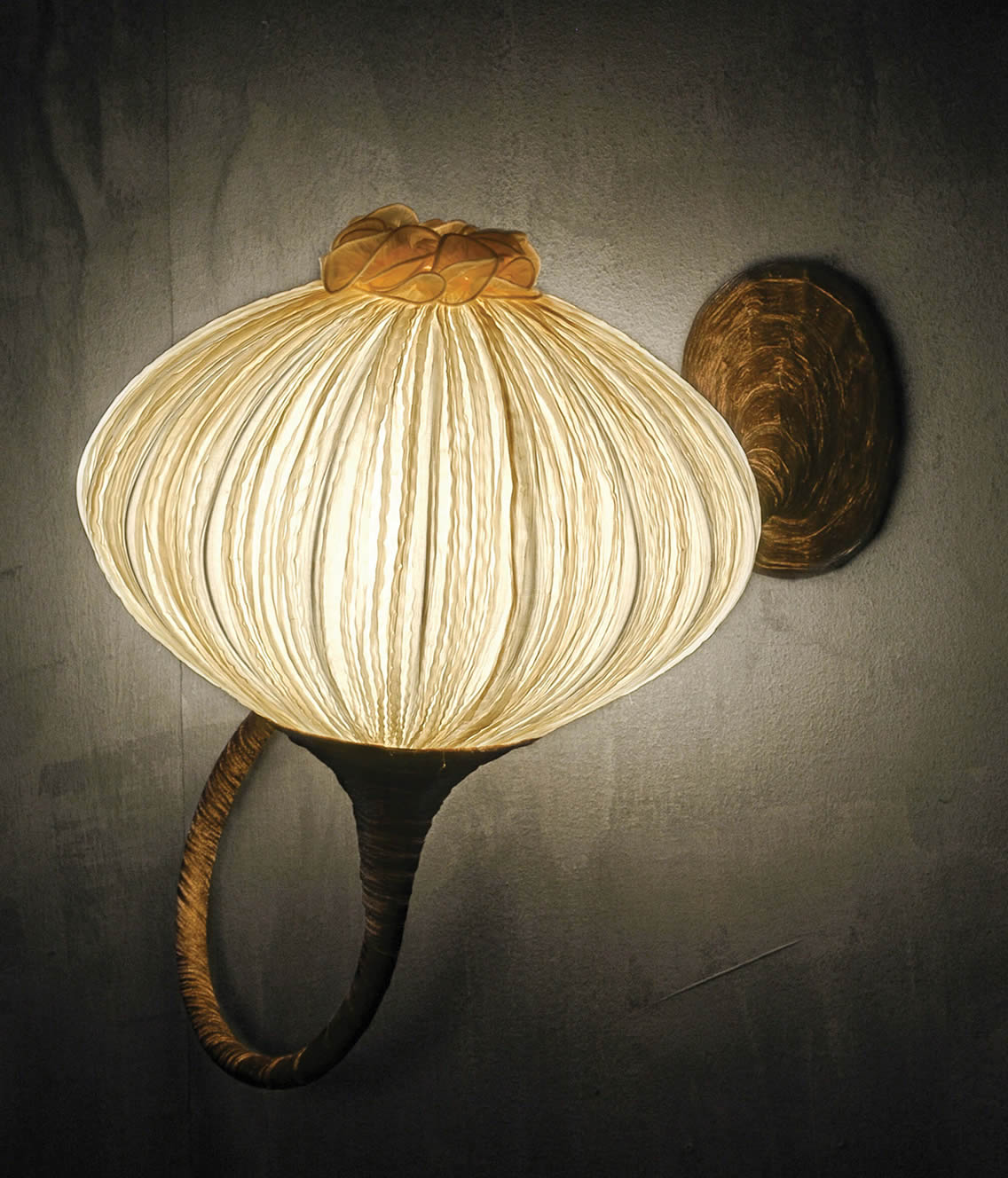 Palm Wand- und Deckenleuchte