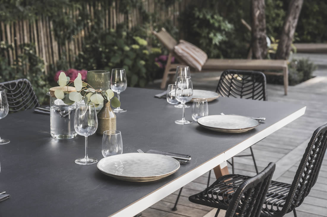 Origin In - und Outdoor Tischtennistisch