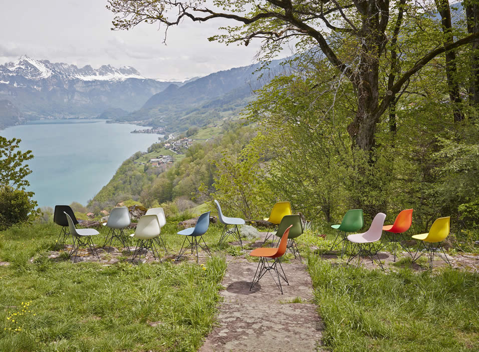 Eames Plastic Side Chair RE DSR