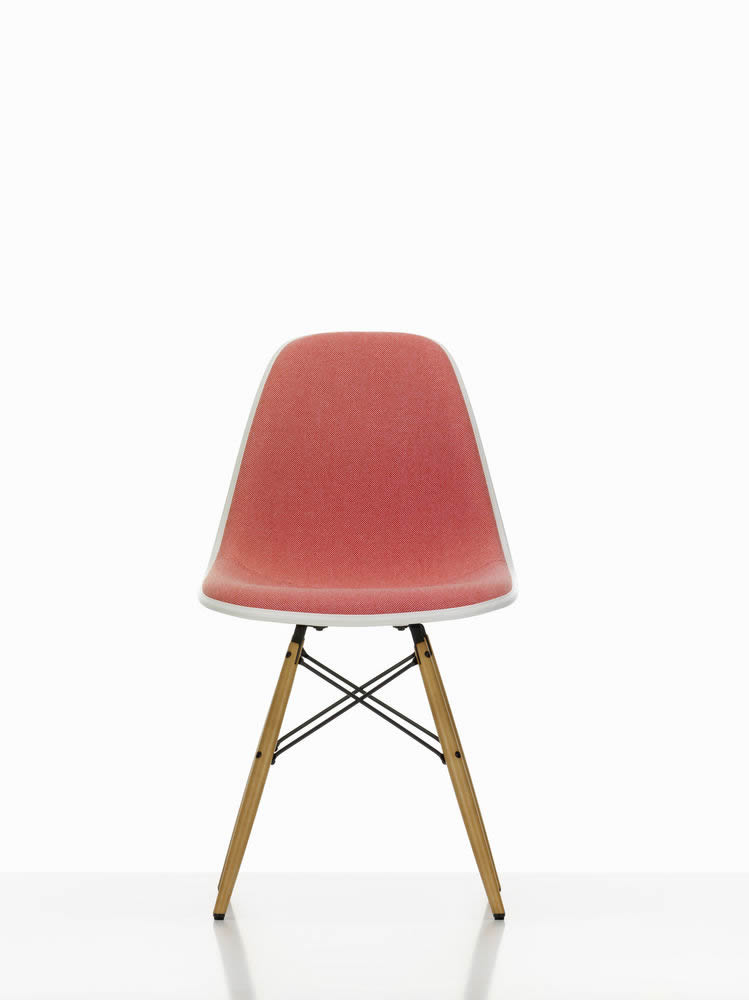 Eames Plastic Side Chair DSW Beauty Version
