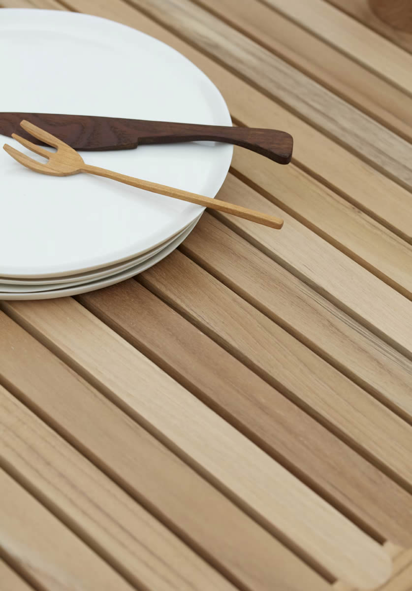 AH Outdoor Dining Table