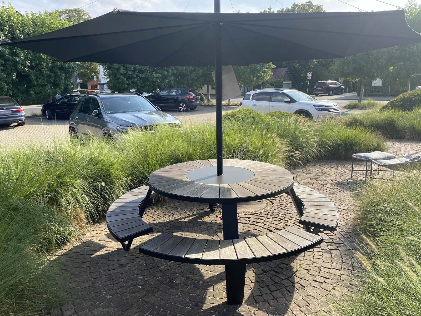 Tischgruppe Pantagruel 17993 Ausstellungsstück