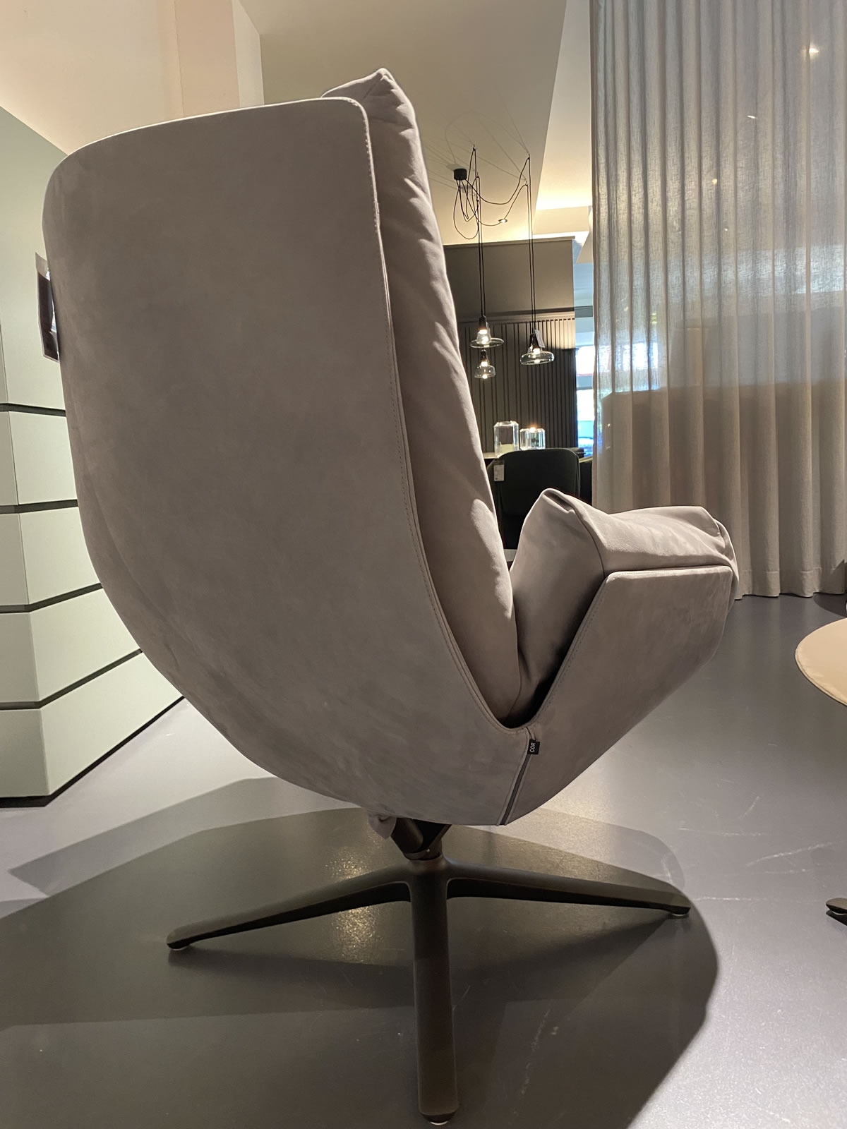 Drehsessel Cordia Lounge mit Hocker Ausstellungsstück