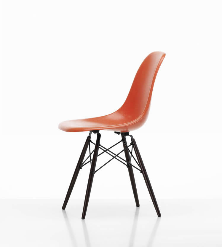 Eames Fiberglass Chair DSW