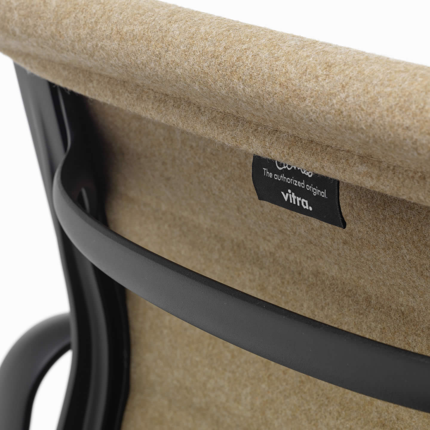 Aluminium Chair EA 132