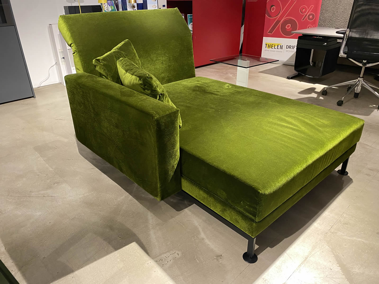 Longchair Moule Small 18856 Ausstellungsstück