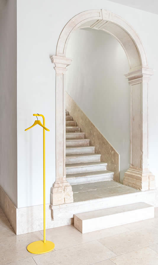 BOW Garderobenständer