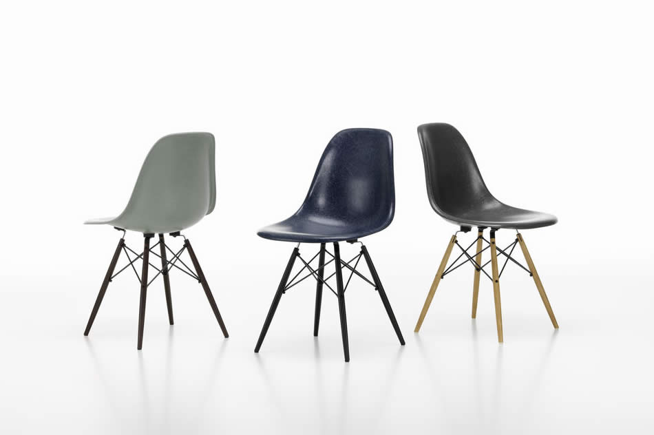 Eames Fiberglass Chair DSW