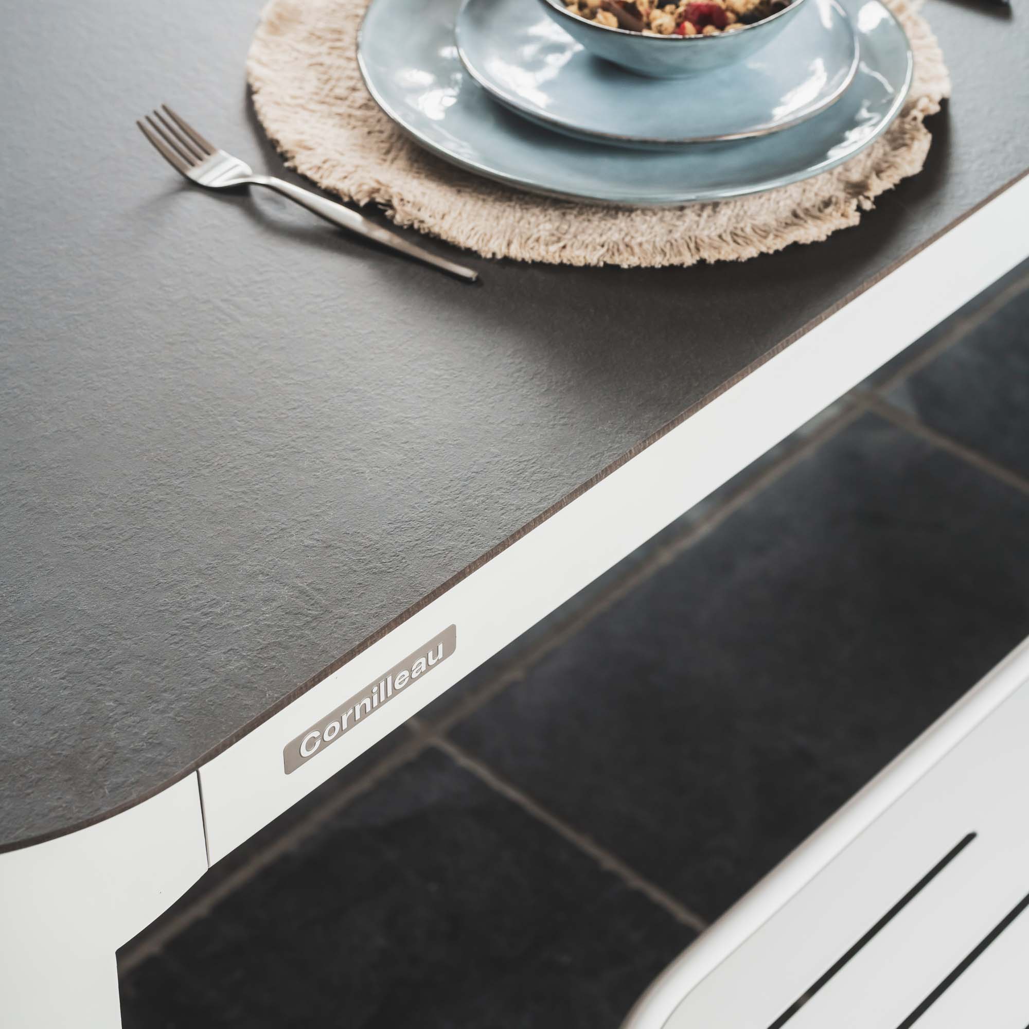 Hyphen Outdoor Tischtennistisch