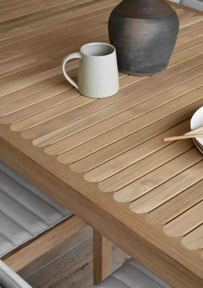 AH Outdoor Dining Table