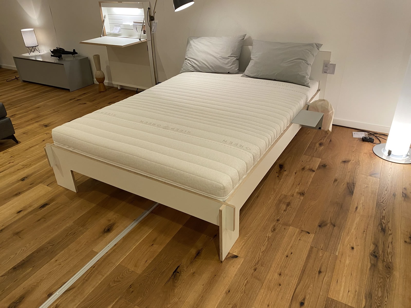 Bett Siebenschläfer mit Sleep+Dreams Opti Matratze Ausstellungsstück