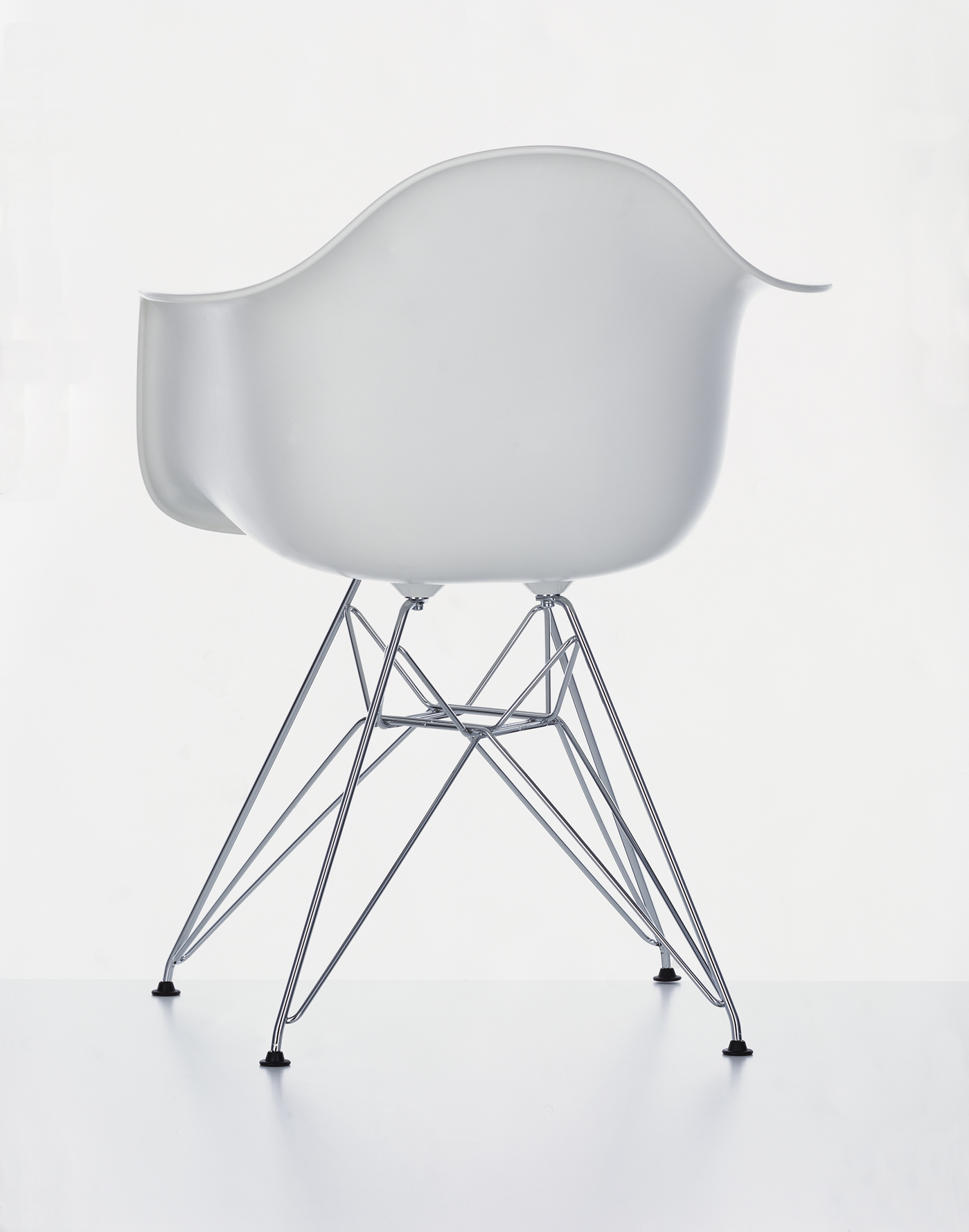 Eames Plastic Armchair DAR neue Farben