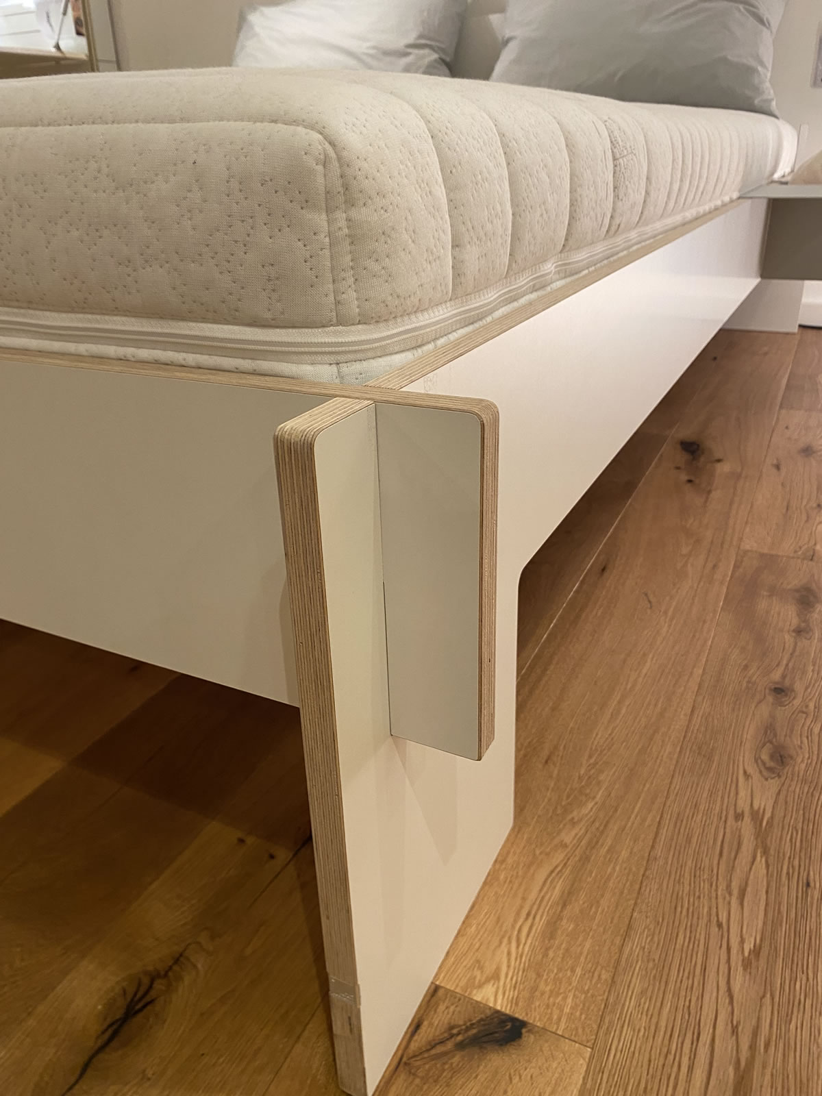 Bett Siebenschläfer mit Sleep+Dreams Opti Matratze Ausstellungsstück