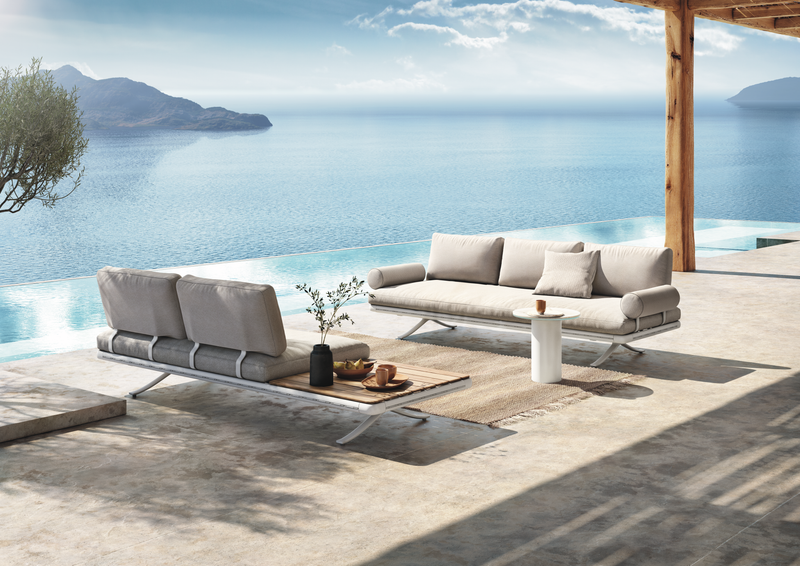 Yoko Sofa Bianco mit Teak-Ablage
