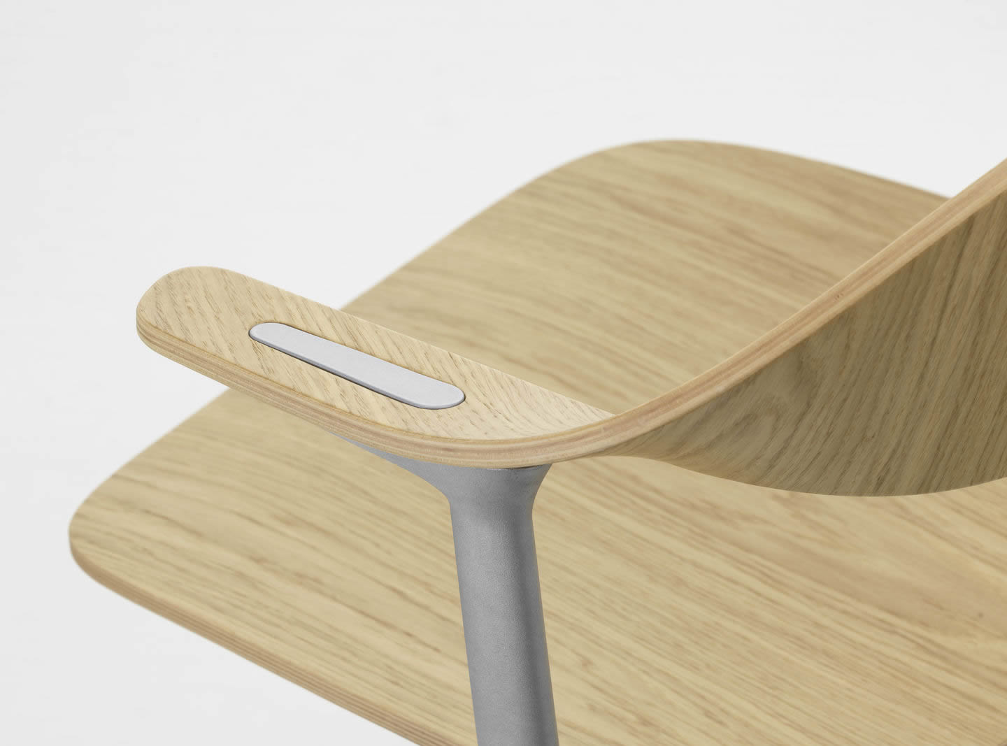 Mynt Plywood Chair Drehstuhl