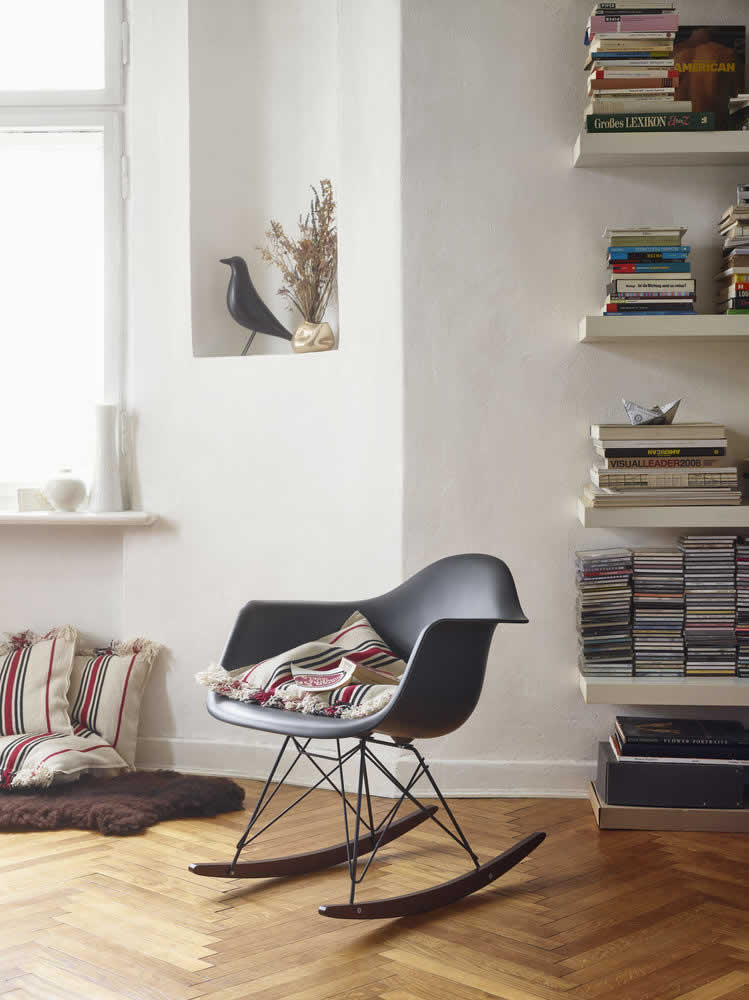 Eames Fiberglass Armchair RAR