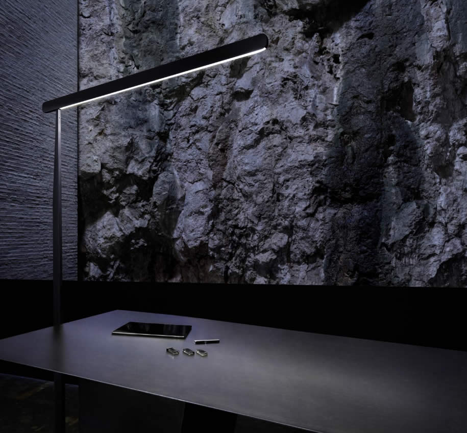 Mito linear terra LED Stehleuchte