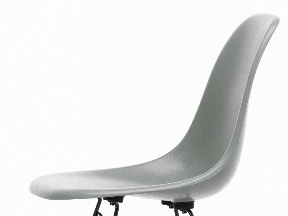 Eames Fiberglass Chair DSX