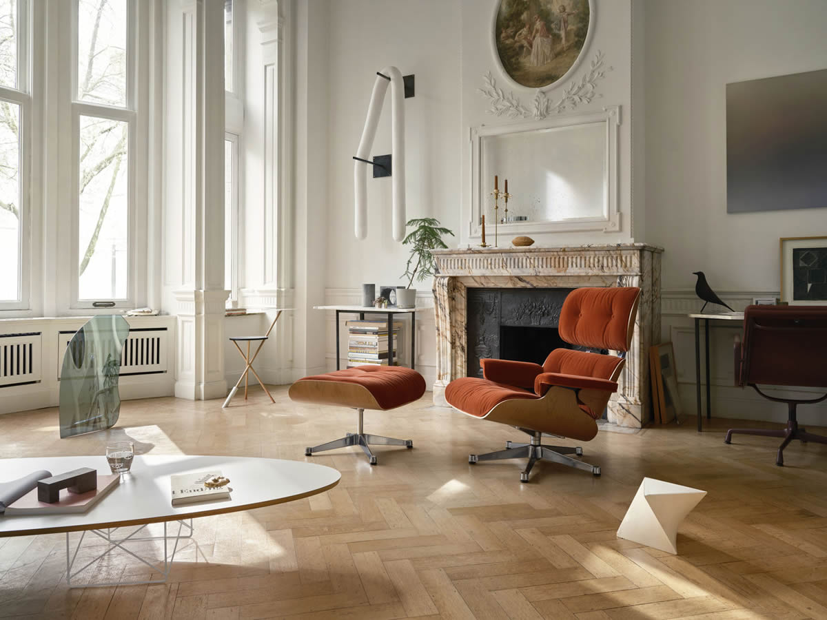 Eames Lounge Chair Kirsche natur Stoff Calma