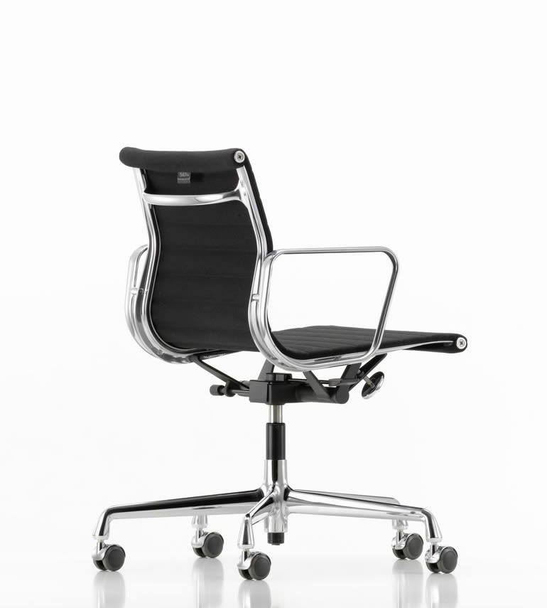 Aluminium Chair EA 118