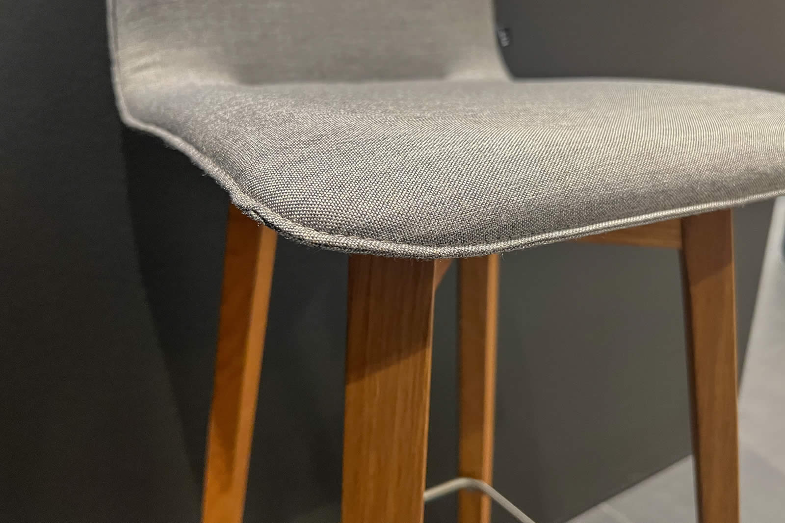 Barhocker Maverick 8117 Ausstellungsstück