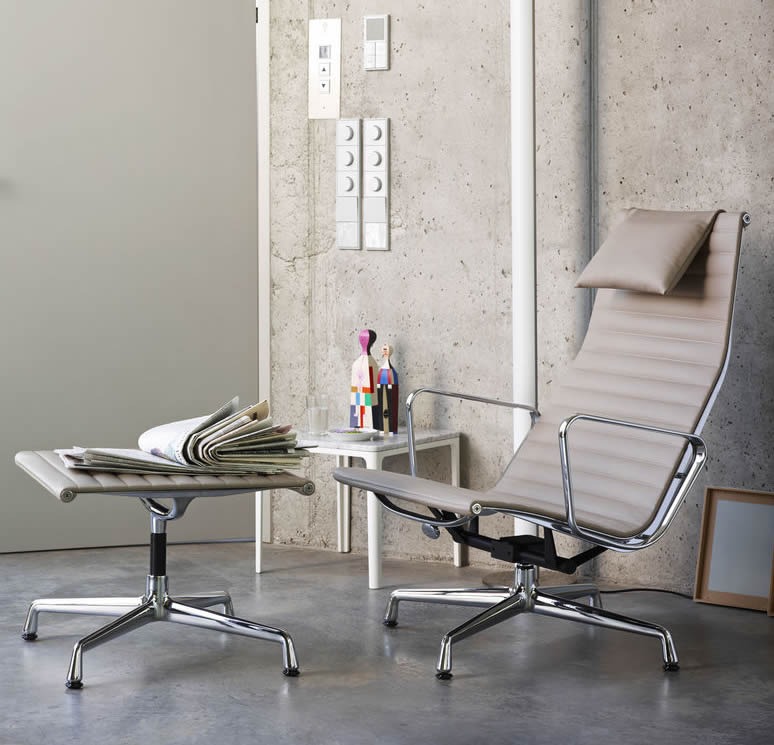 Aluminium Chair EA 124 / EA 125