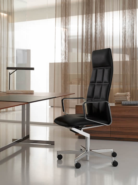 Leadchair Executive mit Rollen