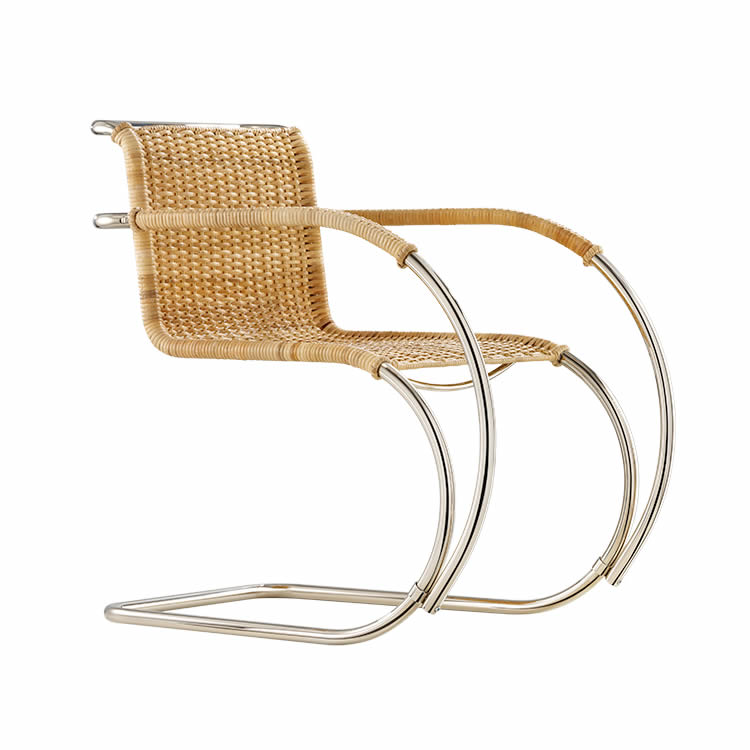 D42 Weissenhof-Armlehnstuhl