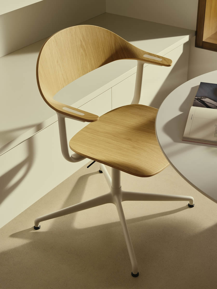 Mynt Plywood Chair Drehstuhl