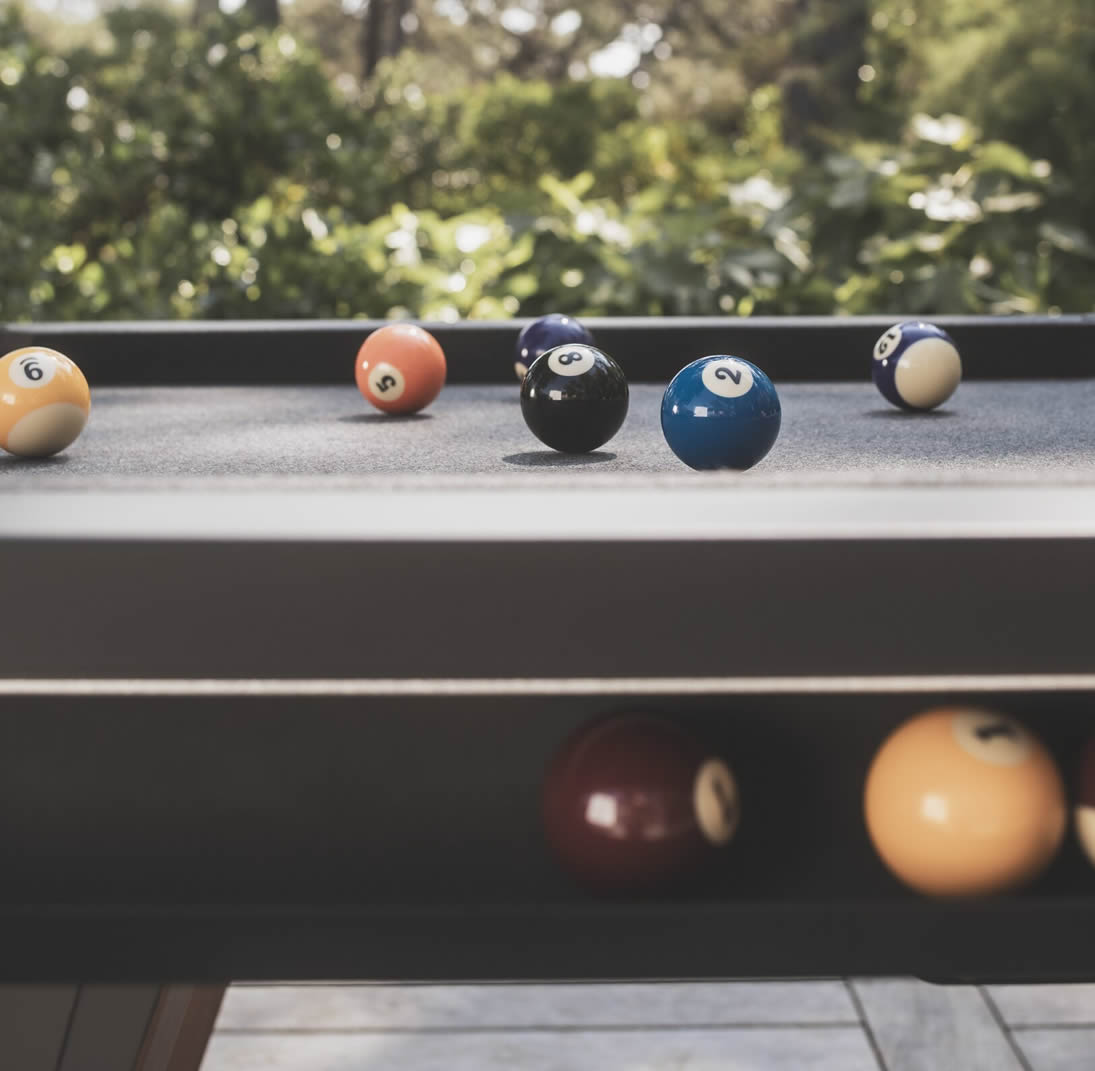 Origin In- und Outdoor Billardtisch