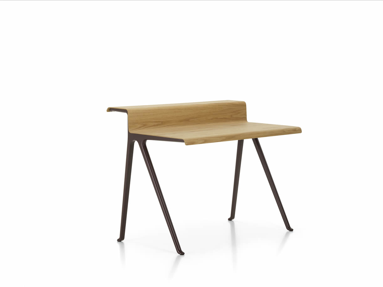 Courier Schreibtisch