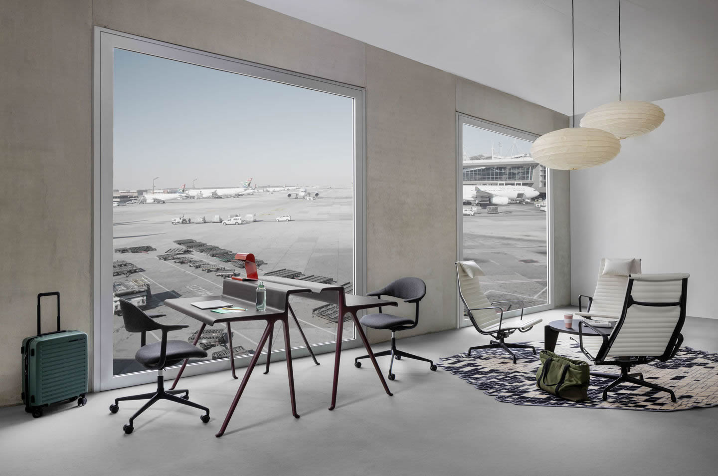 Courier Schreibtisch