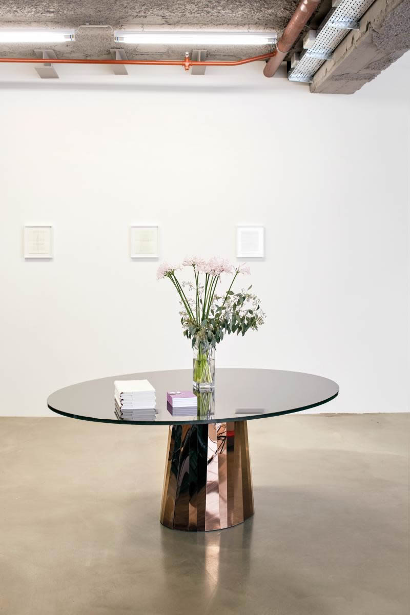 Pli Dining Table