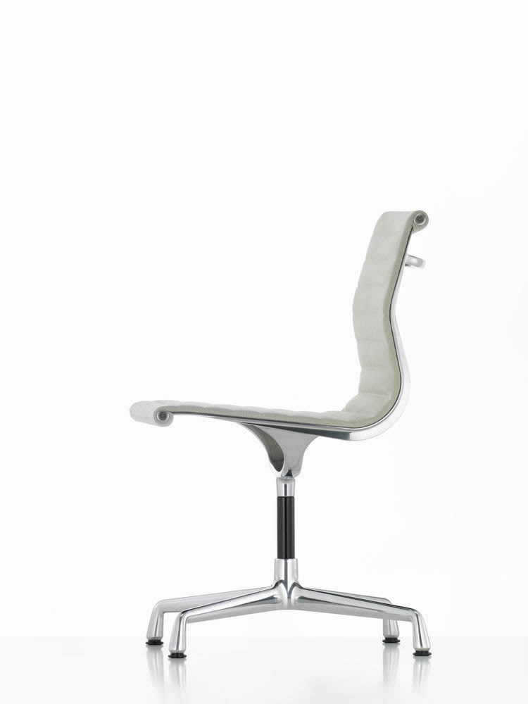 Aluminium Chair EA 101