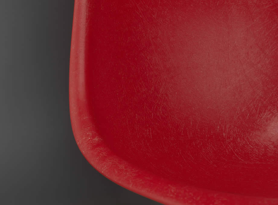 Eames Fiberglass Chair DSR