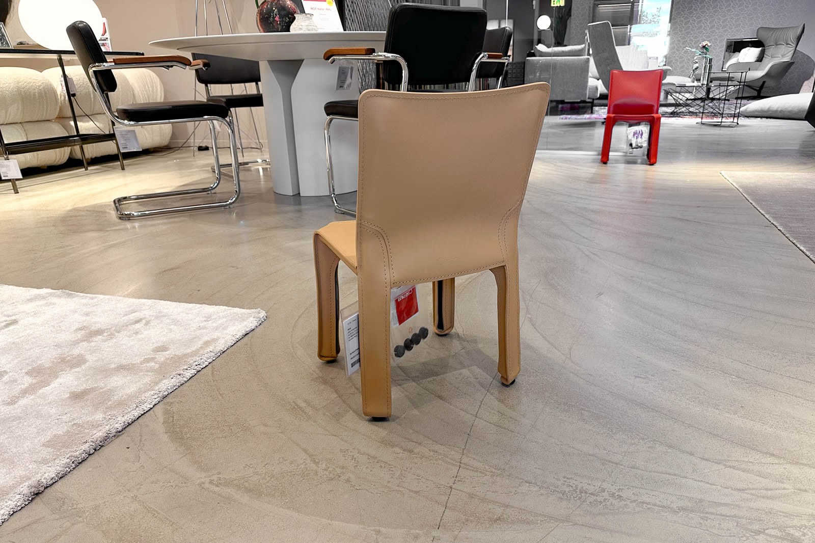 Stuhl CAB 412 15118 Ausstellungsstück